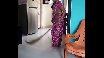 my desi sexy athai and her hip fold