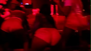 Sexy Thick ebony girls twerking pt 1