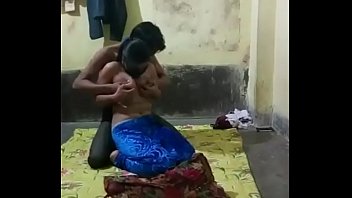 Patna whore in making of open pornsex video from own house in gardanibagh, patna. Part 1