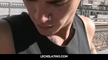 Uncut Latino Jock Loves Bareback Cock In His Butt - LECHELATINO.COM