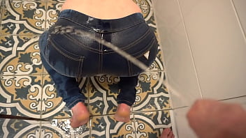 Desperate Pee in Jeans next He Pee on My Ass
