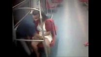 Sexo escondido no metro - whatsporn.net